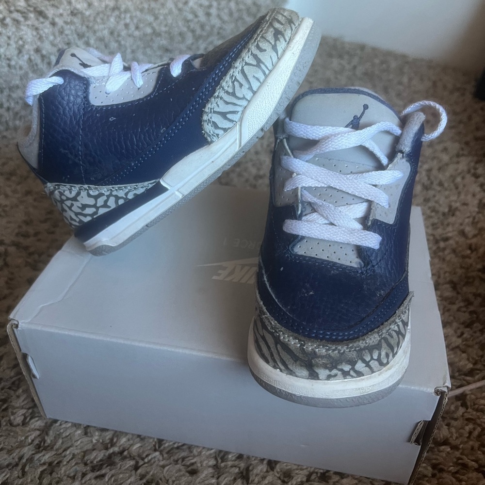 Air Jordan 3 Retro ‘Georgetown’